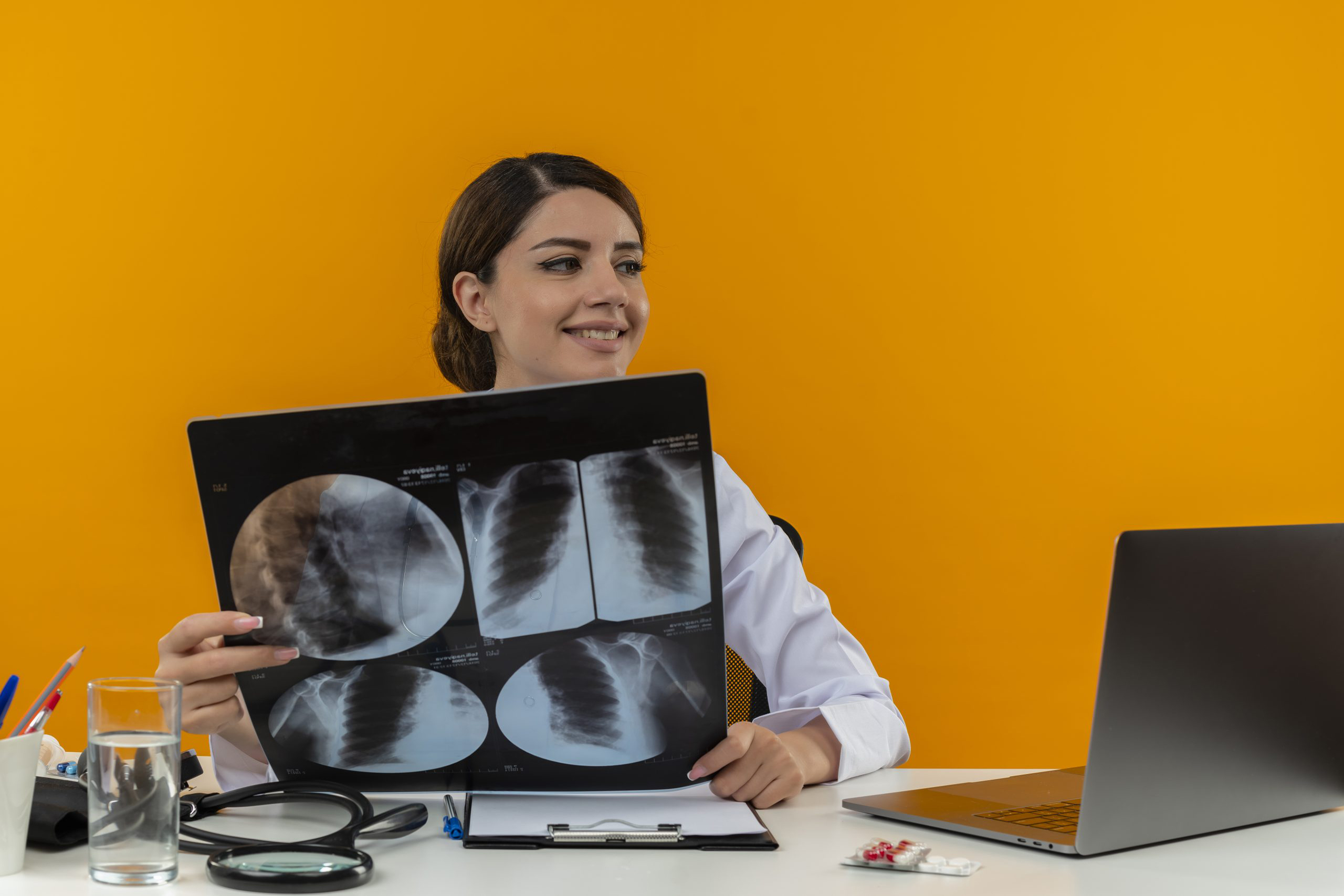 hlding-x-ray-isolation-yellow-wall-scaled